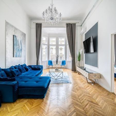 Ferienwohnung Andrassy Grandeur With Indoor Parking Budapest Exterior foto
