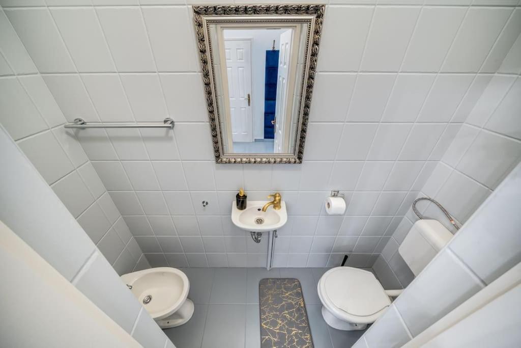Ferienwohnung Andrassy Grandeur With Indoor Parking Budapest Exterior foto
